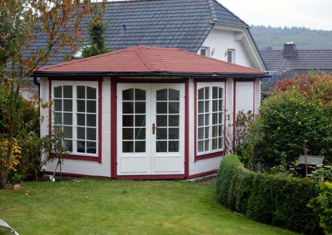 Kundebillede: 5-kantet havehus model Josephine-40 med tilbygning