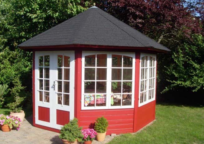 Kundebillede: Havepavillon model Emma-40 med fire vinduer